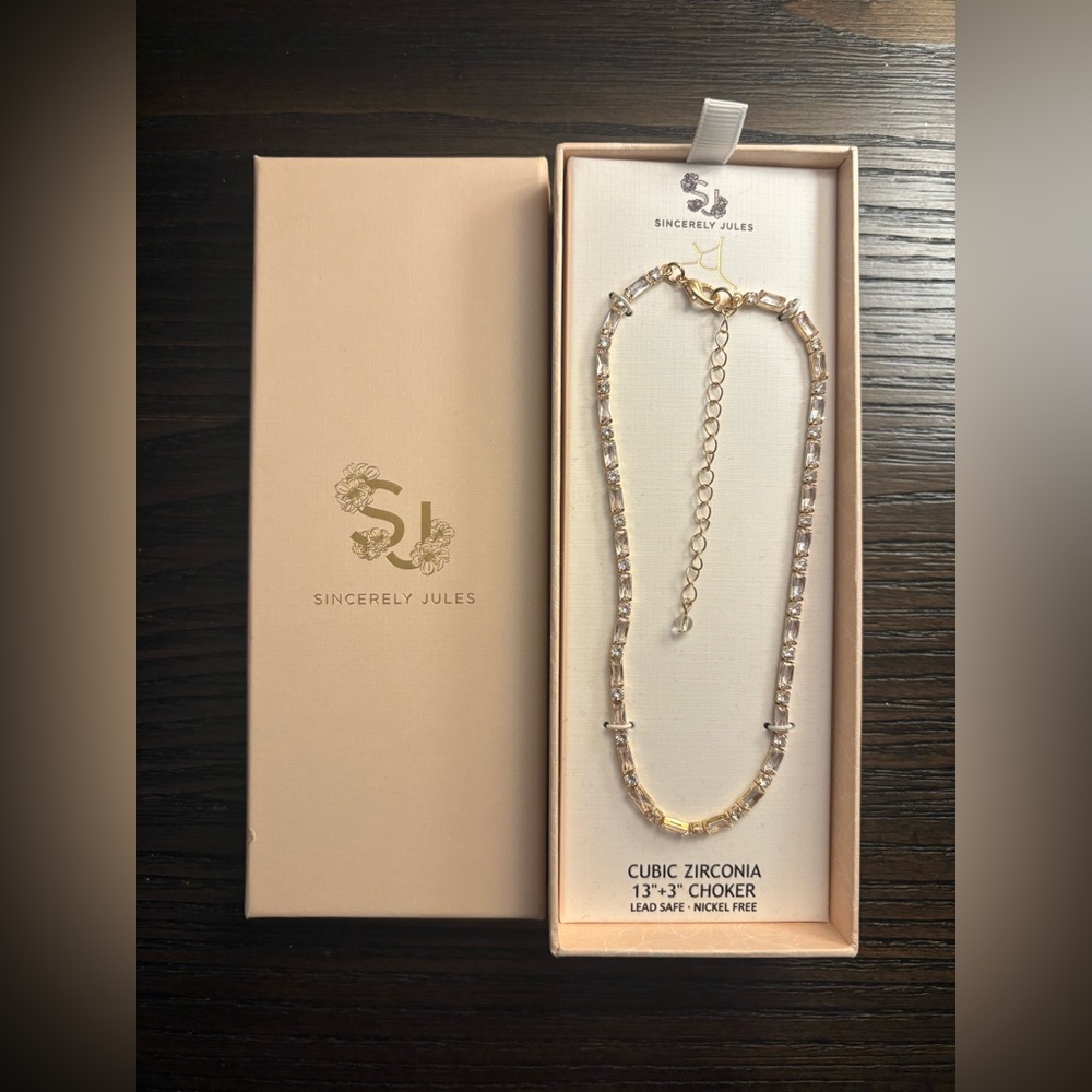 NEW Sincerely Jules Gold Choker Necklace